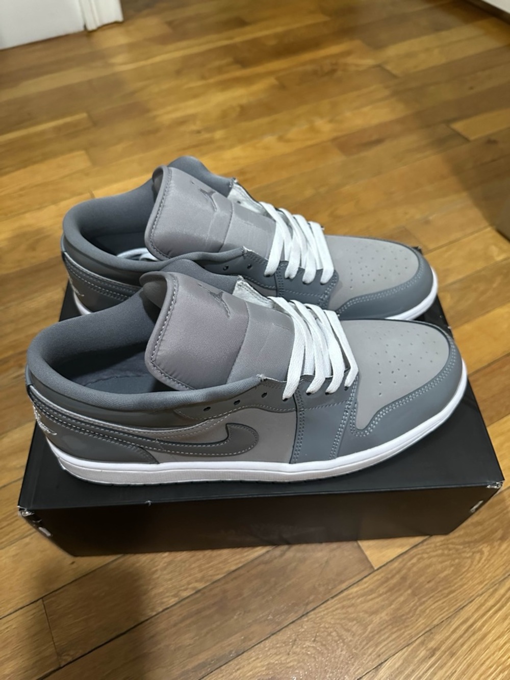 *Slightly Used* Jordan 1 Low Men White Grey (HF3148-011) Size 11.5